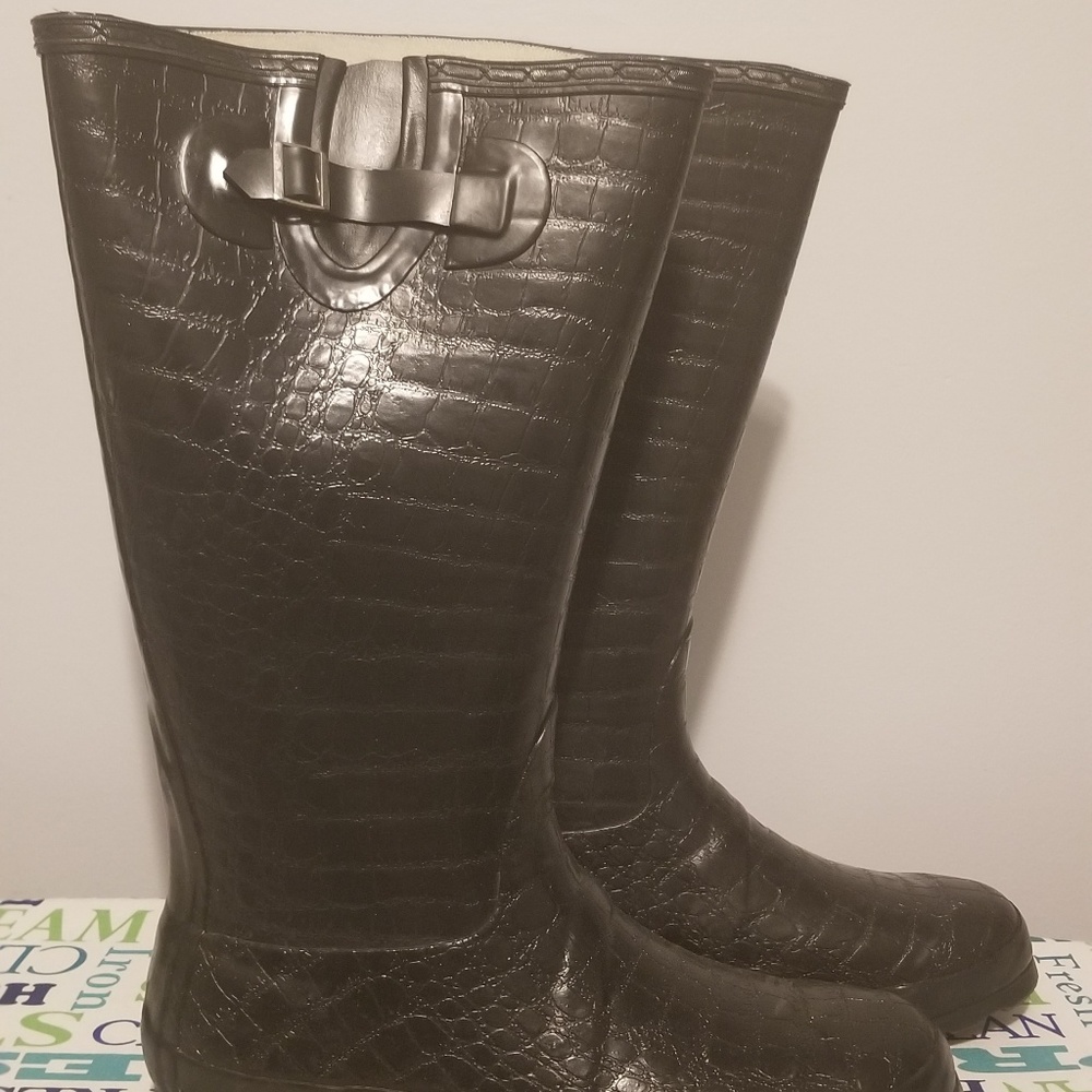 Rainboots